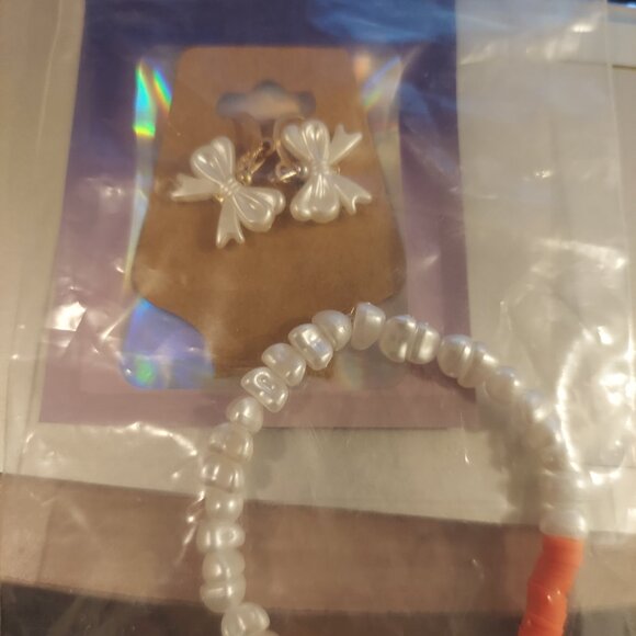 Bracelet and Earring Set - Picture 6 of 6